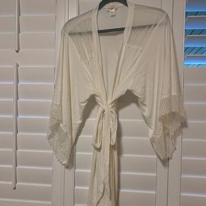 eberjey white jersey and lace robe